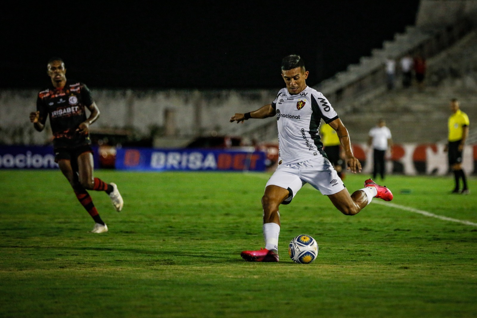 De olho na próxima temporada, Luidy prega entrega total em chegada ao  Operário