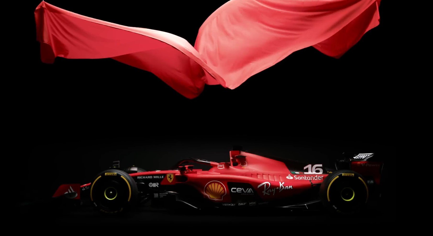 Ferrari apresenta carro para temporada de 2023 com ambição de