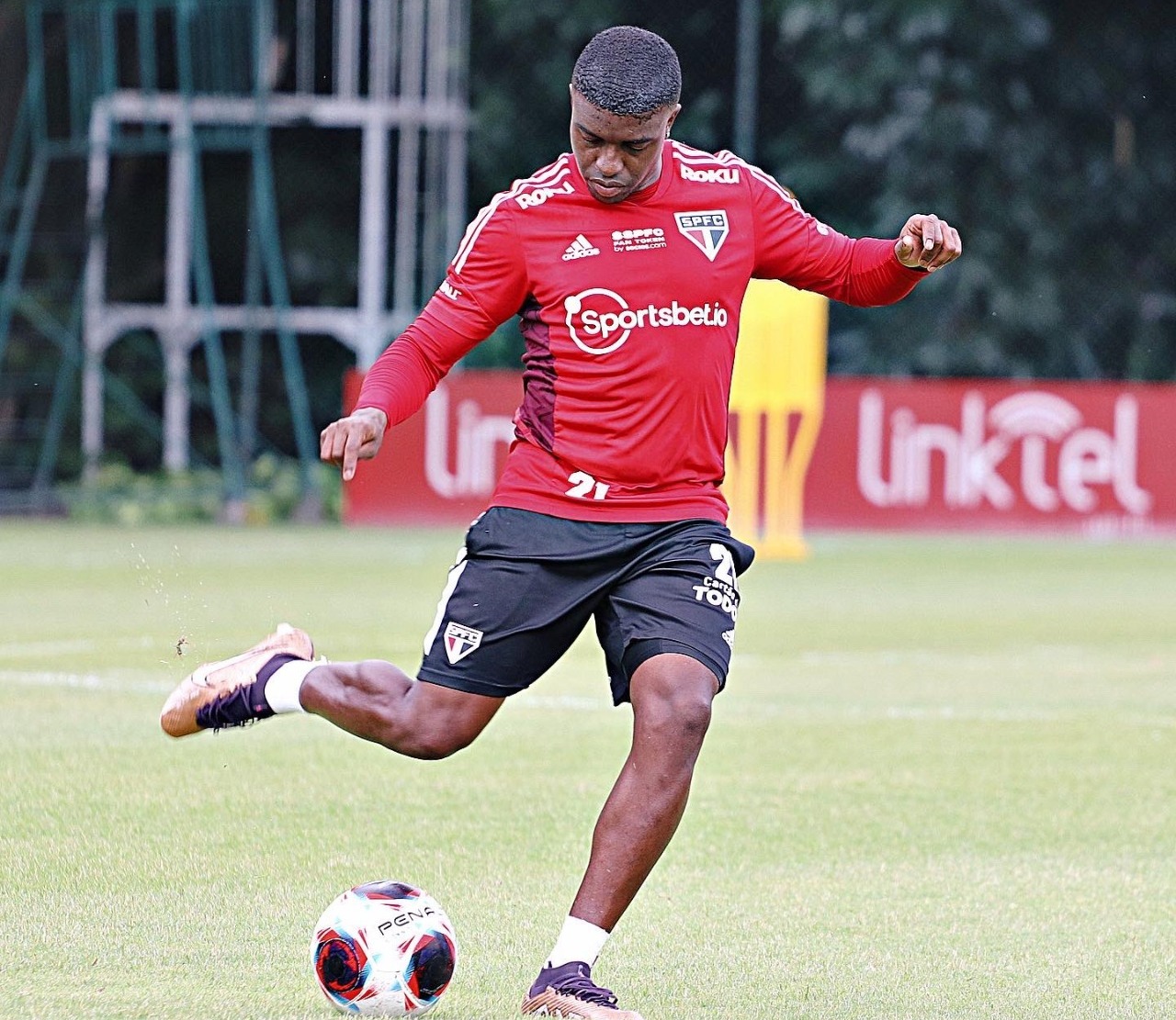 Em jogo com duas viradas, São Paulo bate o Bahia no Brasileiro Feminino -  Lance!