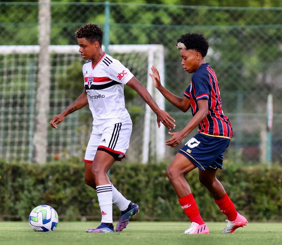 Em jogo com duas viradas, São Paulo bate o Bahia no Brasileiro Feminino -  Lance!