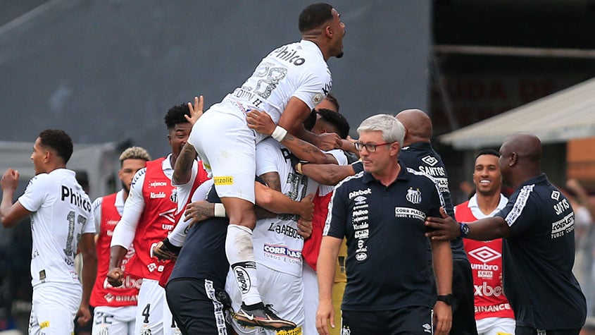 Técnico do São Bernardo se anima com jogo contra o Palmeiras