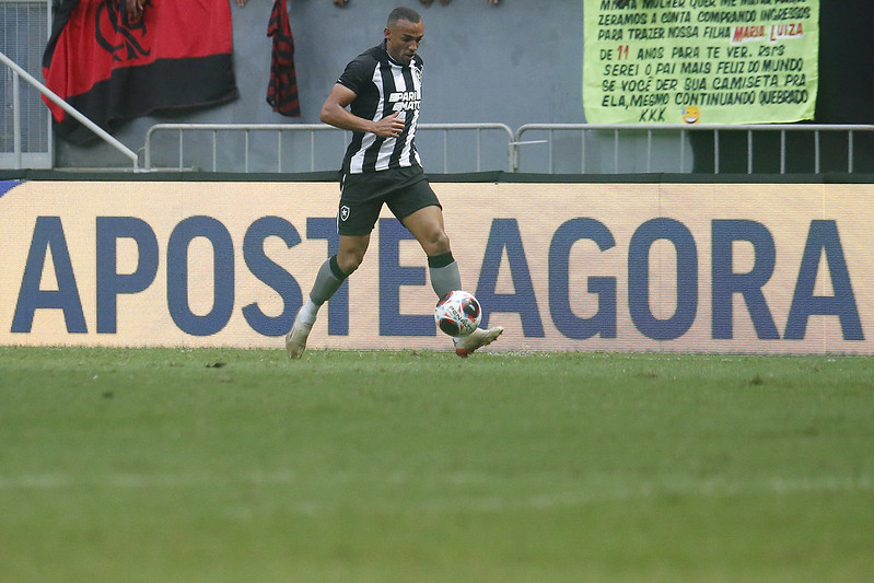 O FLAMENGO DEVE ENCARAR O JOGO CONTRA BOTAFOGO COMO SE FOSSE UMA