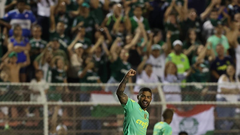Tabata espera sequência de jogos para 'crescer' no Palmeiras