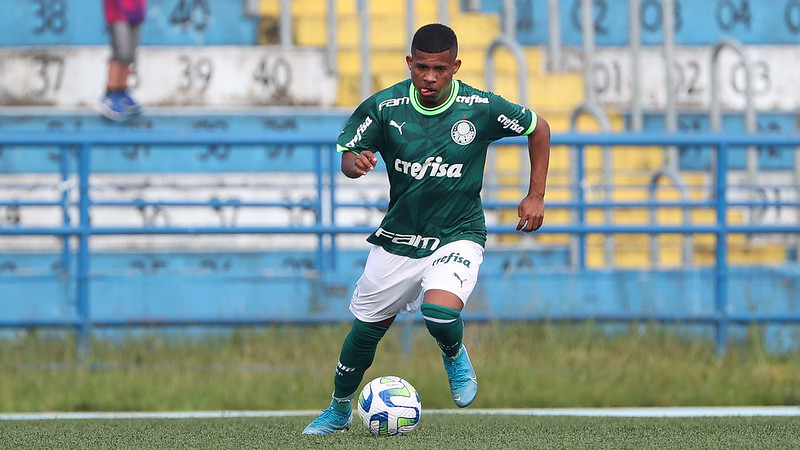 Seleção Uruguaia convoca Joaquín Piquerez Mercado do Futebol Hoje, Na  próxima semana, o Palmeiras terá um desfalque na sua equipe. Pois a Seleção  Uruguaia convocou o lateral-esquerdo Joaquín Piquerez. O atleta vai