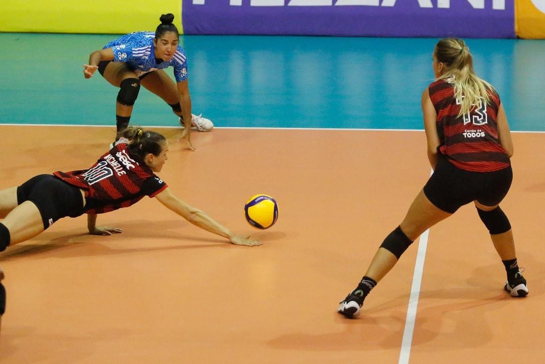 Sesi Bauru x Pinheiros: Saiba como assistir ao segundo jogo da final do Paulista  de vôlei feminino