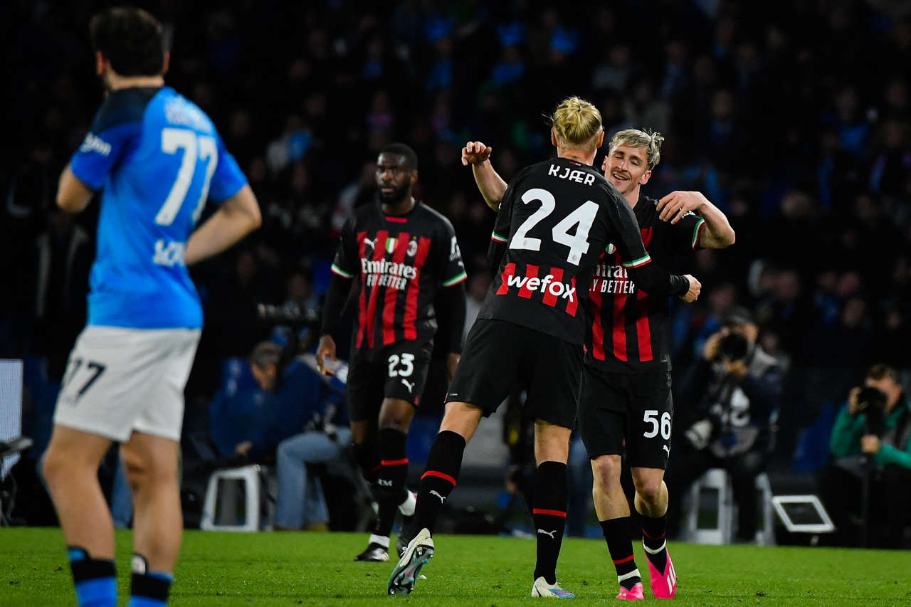 Manchester United 1 x 1 Milan  Liga Europa: melhores momentos