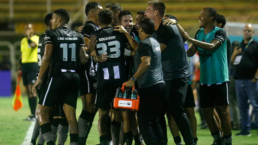 Botafogo se planeja para lançar uniformes da Reebok no início do Brasileirão