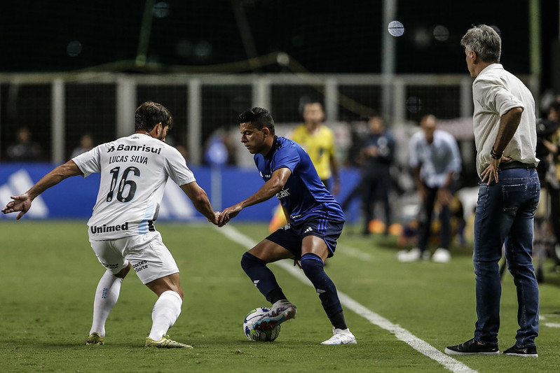 Santos sofre, mas conquista primeira vitória na Sul-Americana