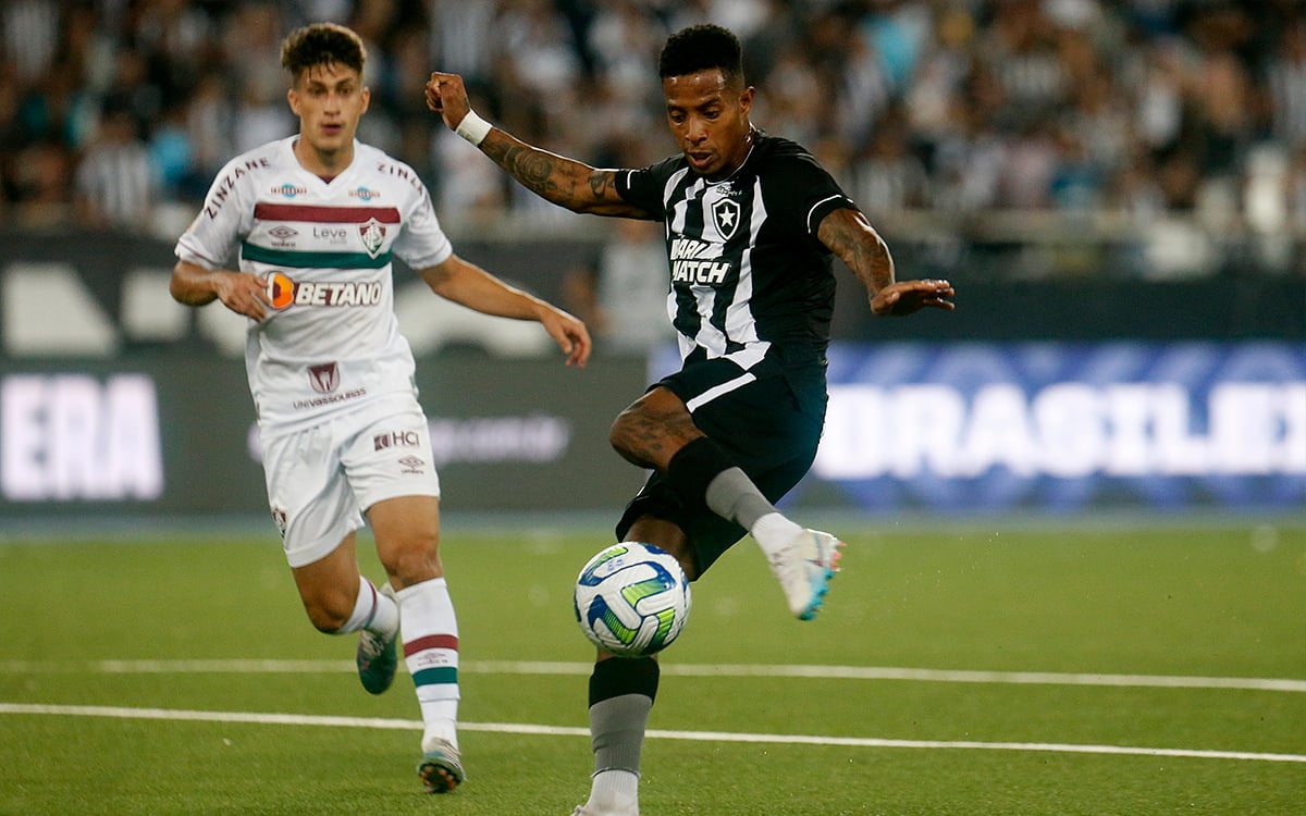 Bragantino derrota Fluminense e vê diferença para Botafogo