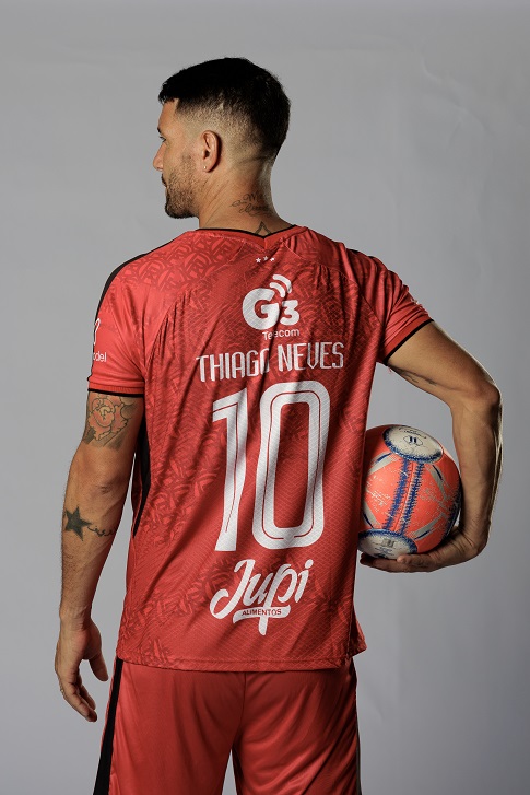 Thiago Neves revela crise conjugal e desabafa sobre não poder 'carregar' 10  jogadores nas costas - Lance!