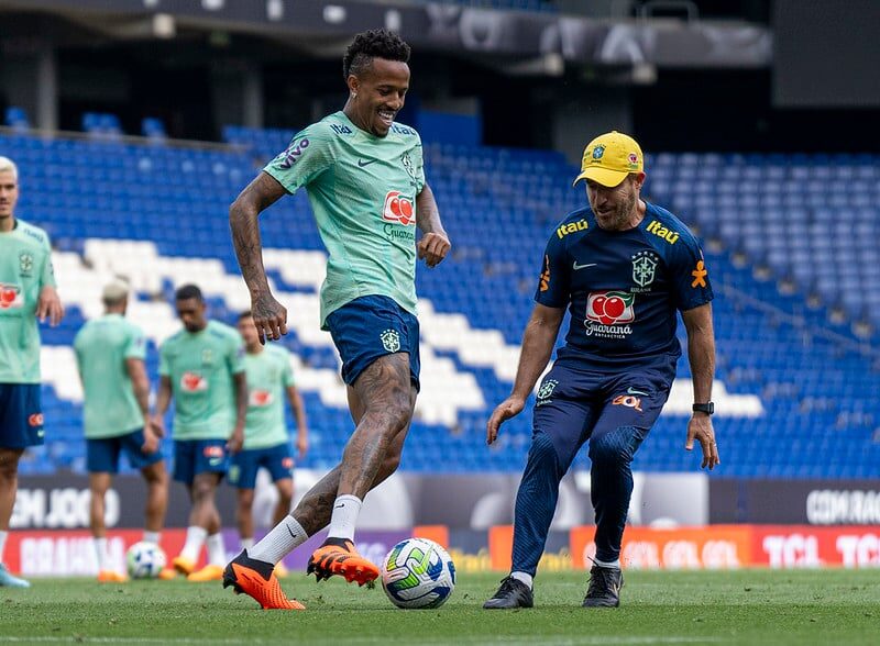Brasil encara Inglaterra com estreia de Dorival Júnior e novatos entre  titulares