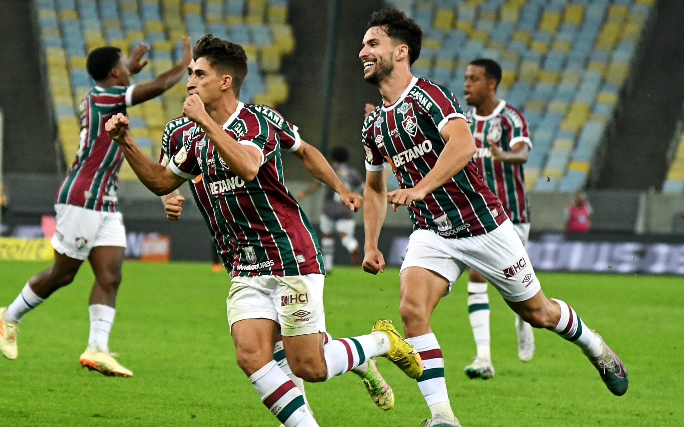 Fluminense decide classificação na Libertadores contra Sporting Cristal;  escalações e onde assistir - Folha PE