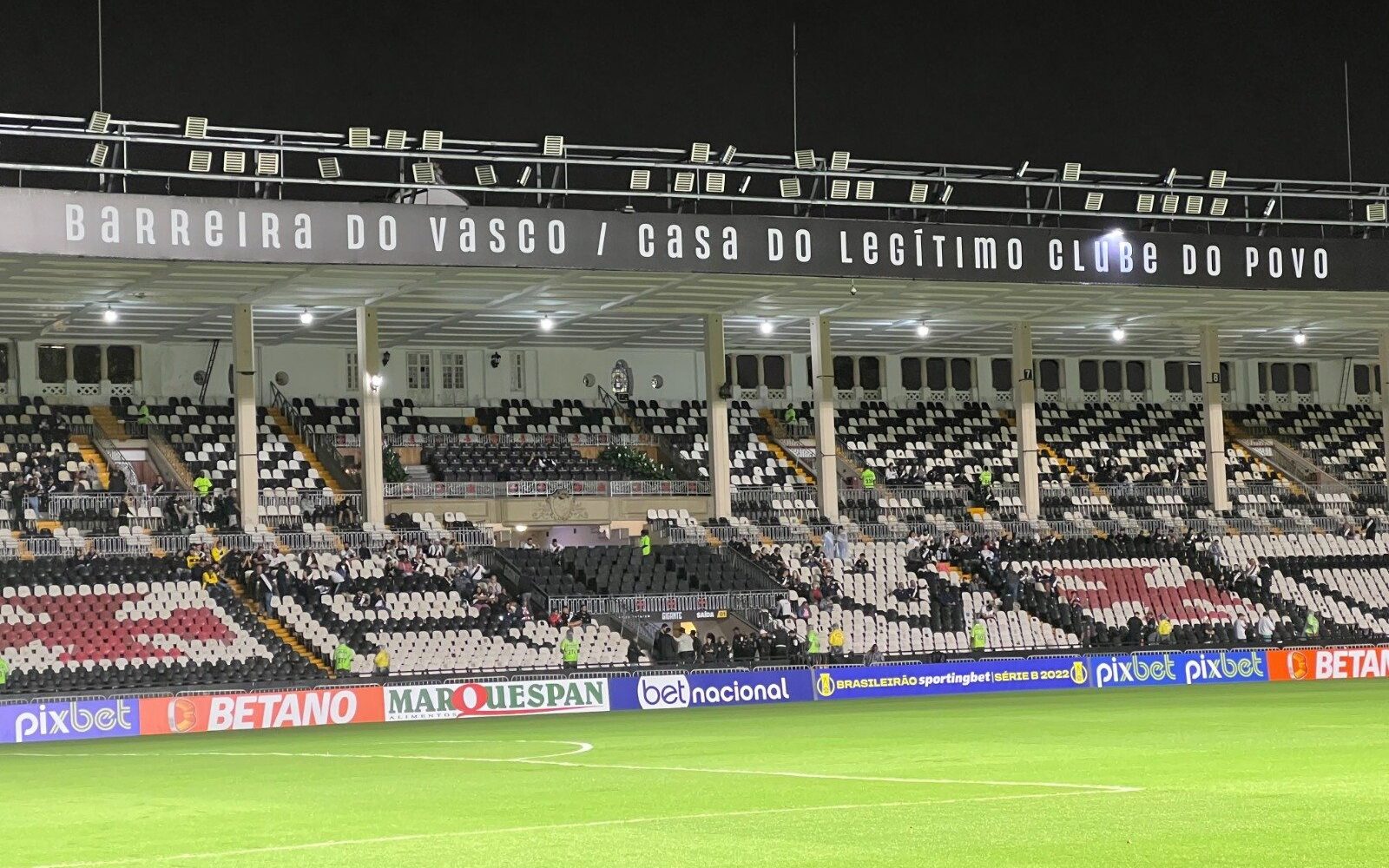 Vasco vence o Cuiabá e resultado encerra sequência de 10 jogos sem