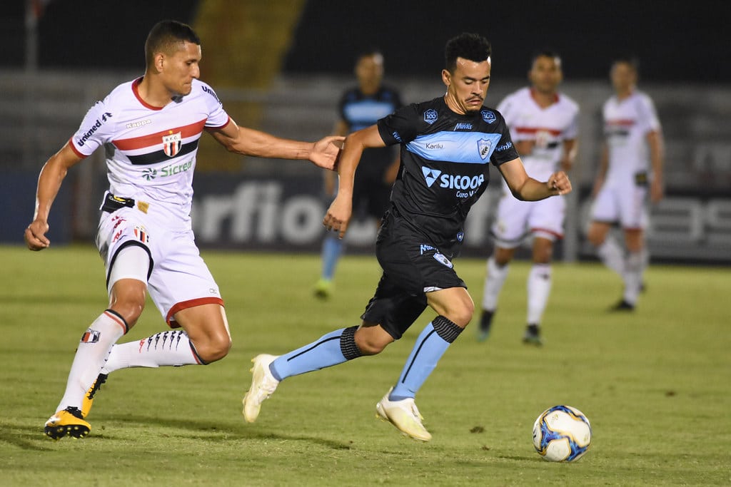 Tubarão encerra a Série B com vitória sobre o Botafogo-SP