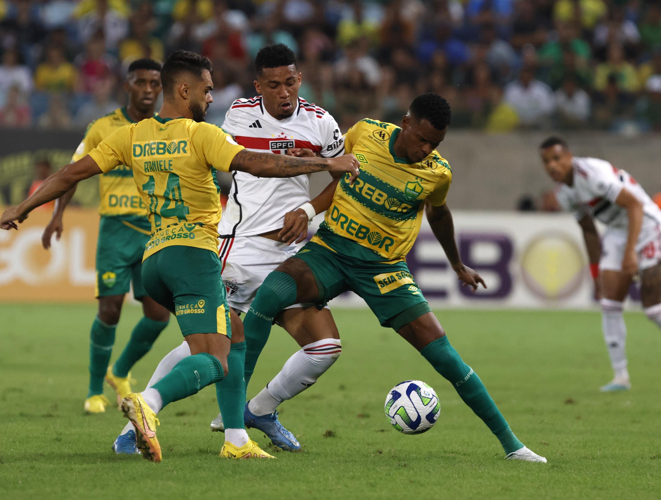 Verdão empata com São Paulo como visitante no jogo de ida da