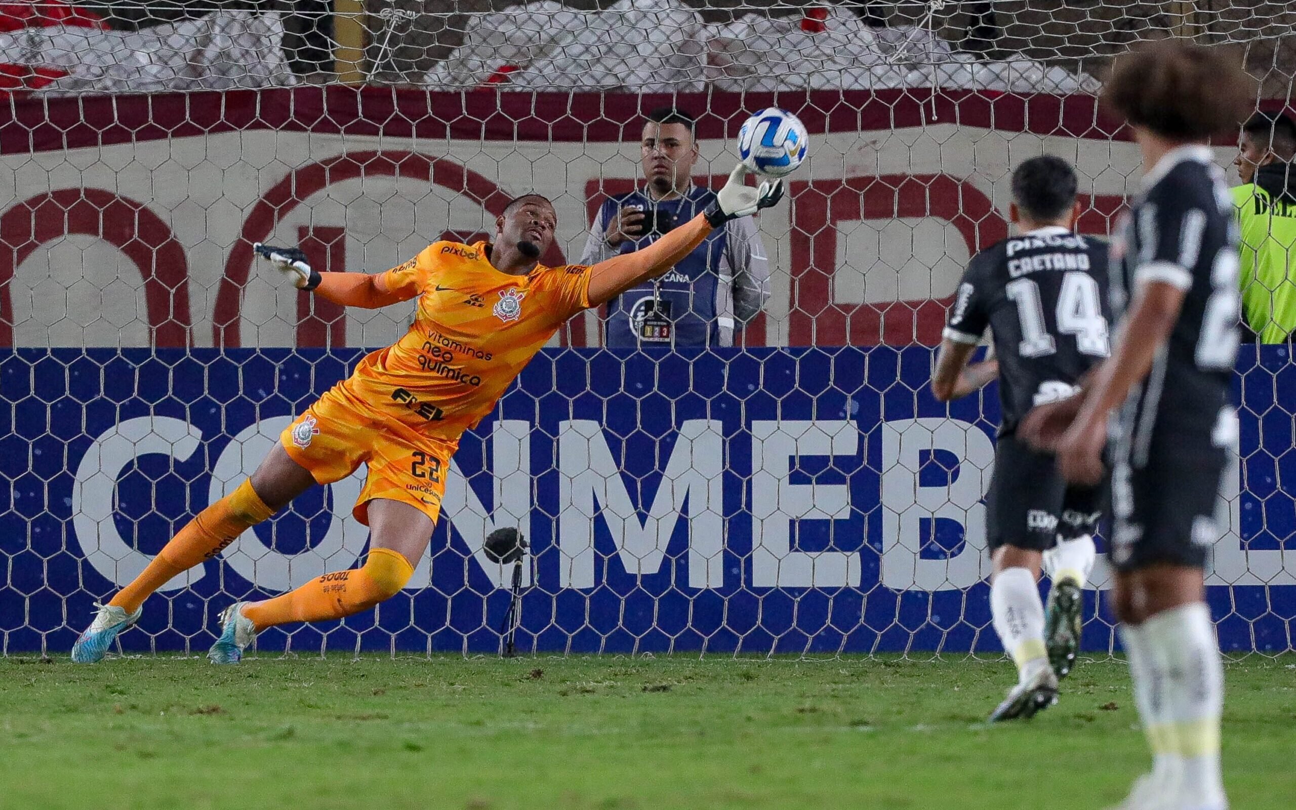 Corinthians: Cássio supera Ronaldo e Gylmar, mas ainda está atrás de Dida  em pênaltis