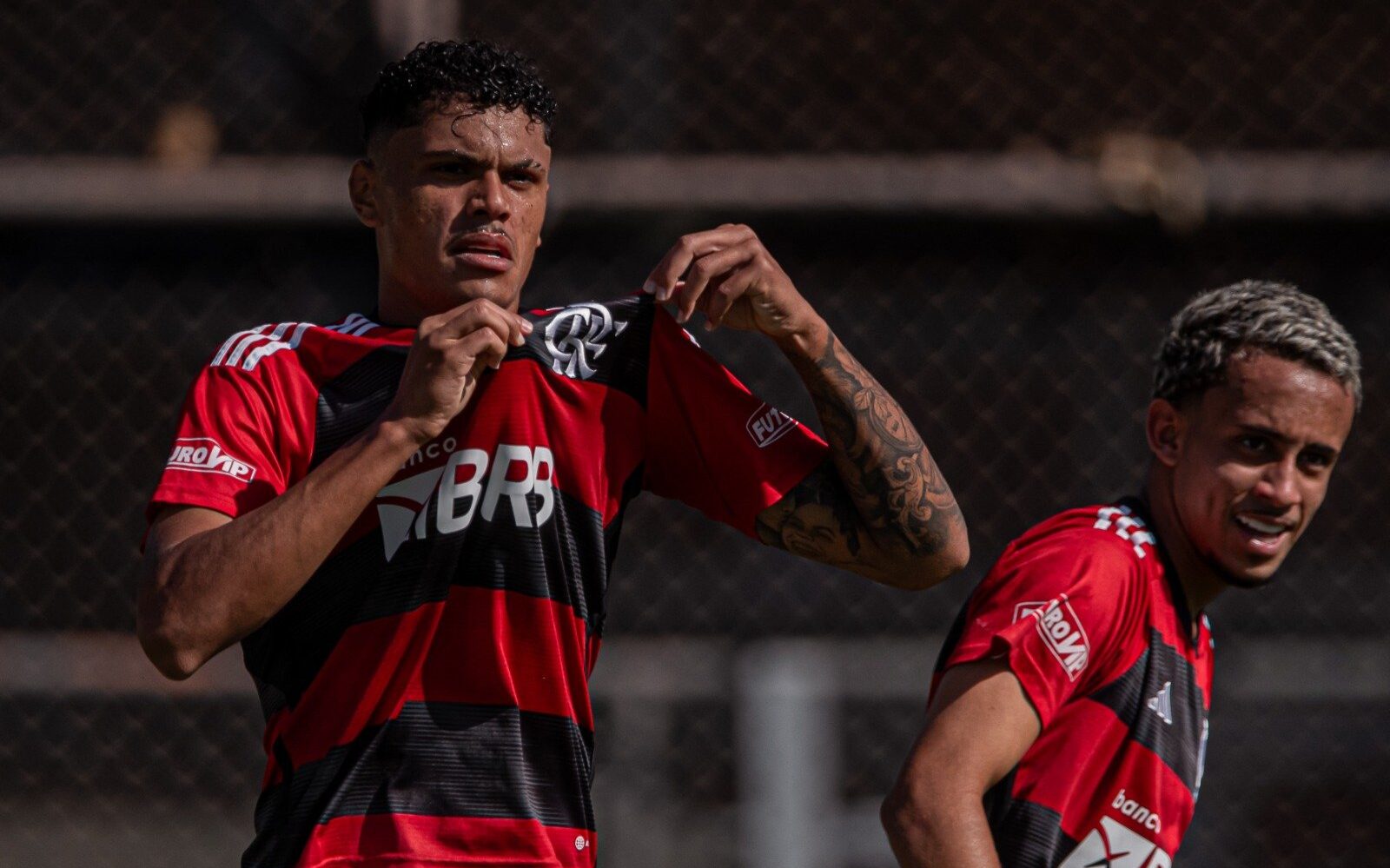 Flamengo e Palmeiras decidem título do Brasileirão Sub-20 nesta