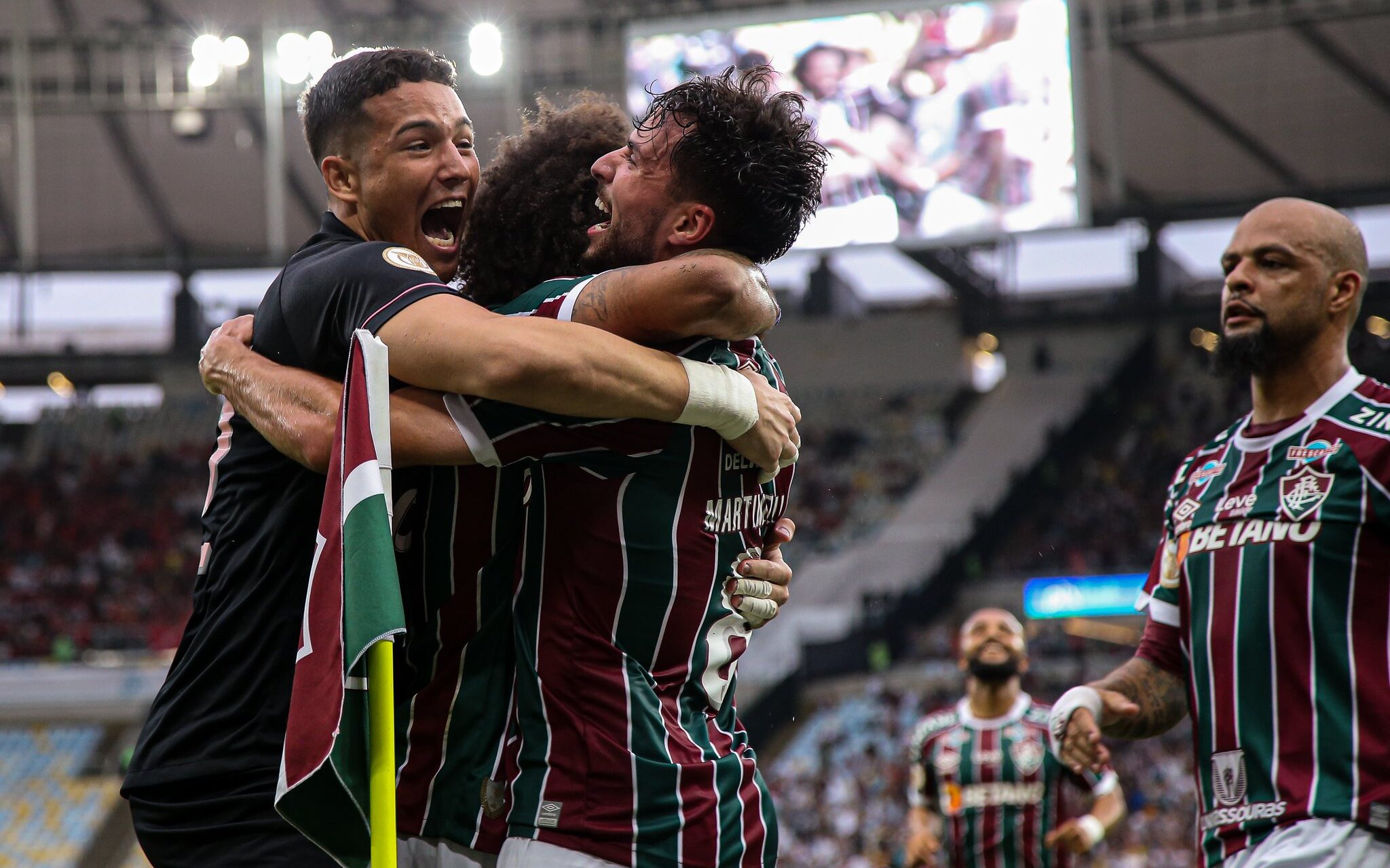 Fluminense vence Inter em primeiro jogo após anúncio de Diniz na Seleção;  técnico é vaiado