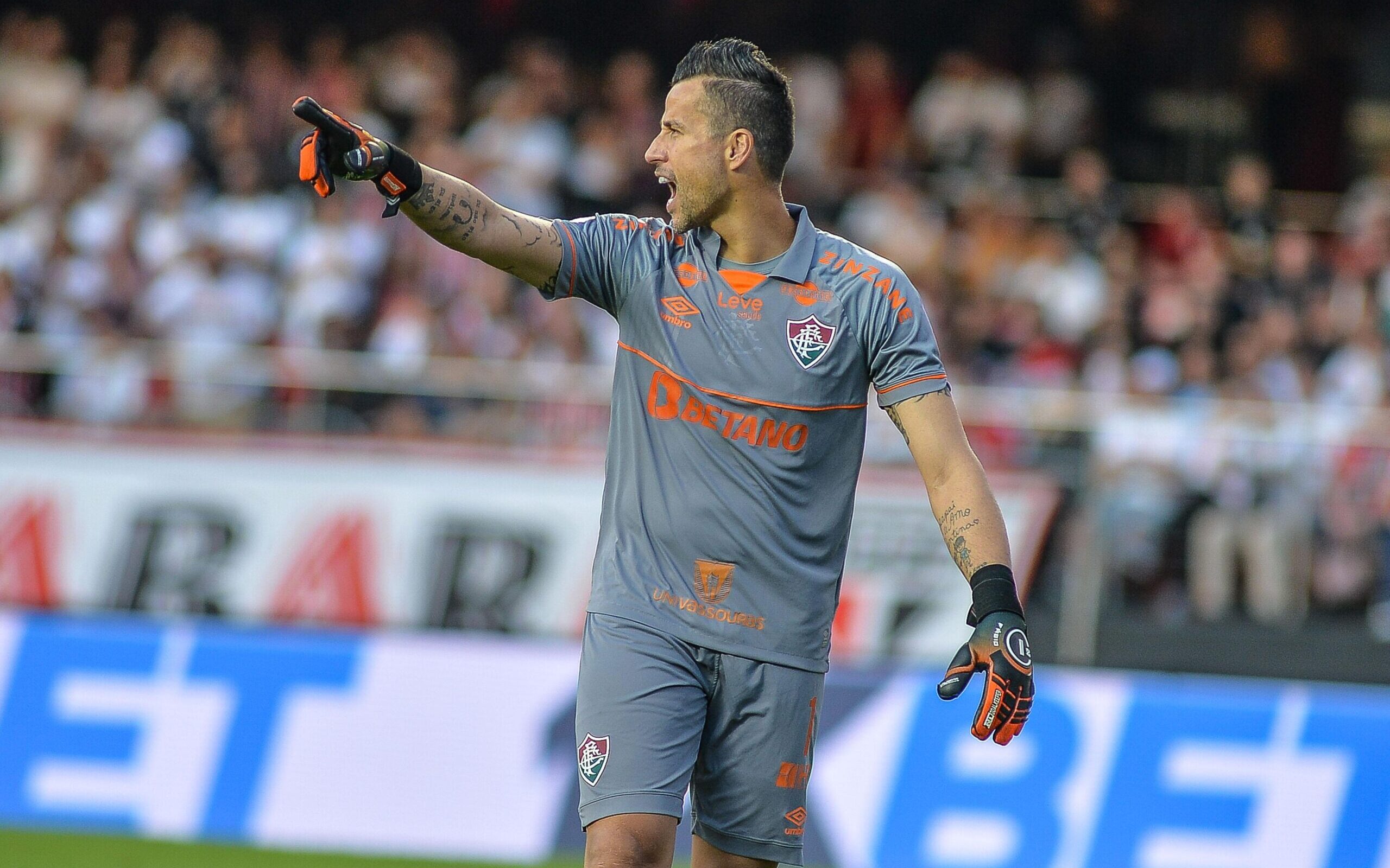 Fluminense: Fábio lamenta derrota para o São Paulo e pede confiança no  trabalho de Diniz - LANCE!