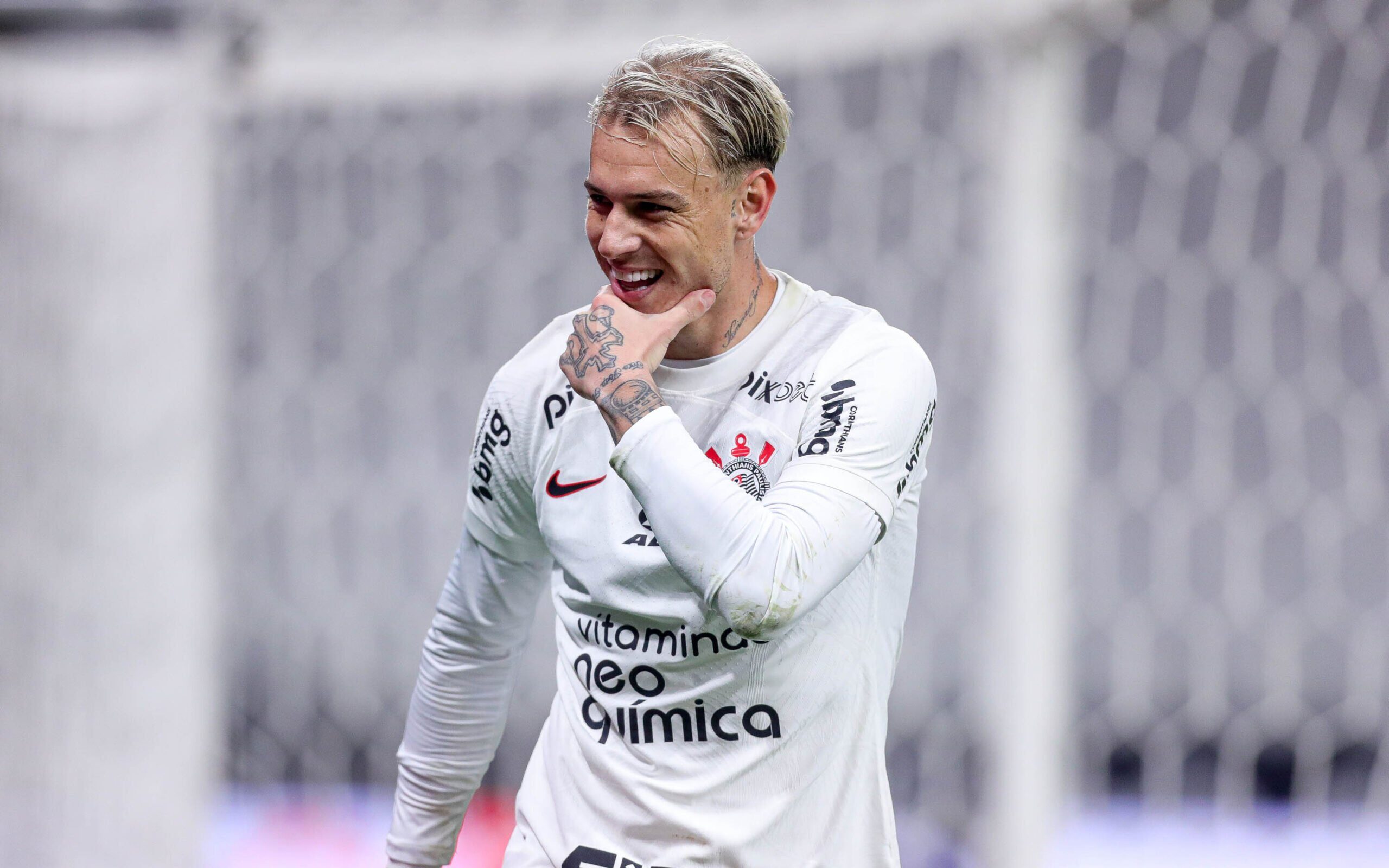 Roger Guedes, do Corinthians, é eleito o melhor jogador do