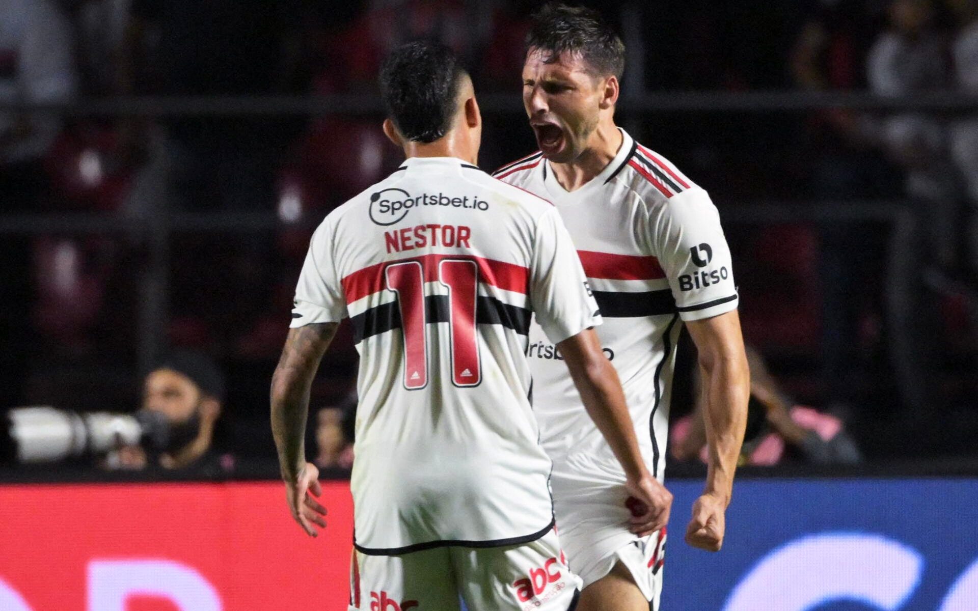 São Paulo recebe San Lorenzo e luta pela classificação na Sul