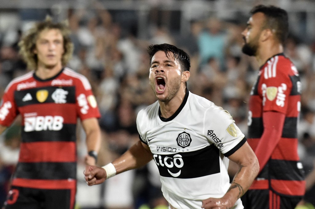 Em jogo histórico, Flamengo é dominado pelo Olimpia e é eliminado da  Libertadores - Copa Libertadores - Br - Futboo.com