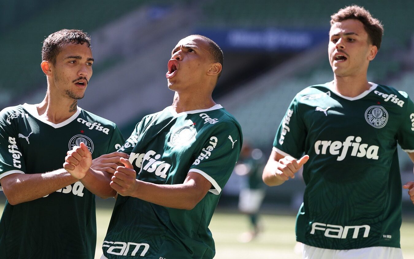 Crias da base ganham espaço com Abel Ferreira no Palmeiras