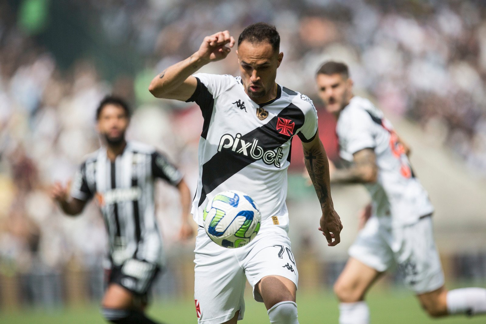 Vasco garante jogo contra Atlético-MG no Maracanã