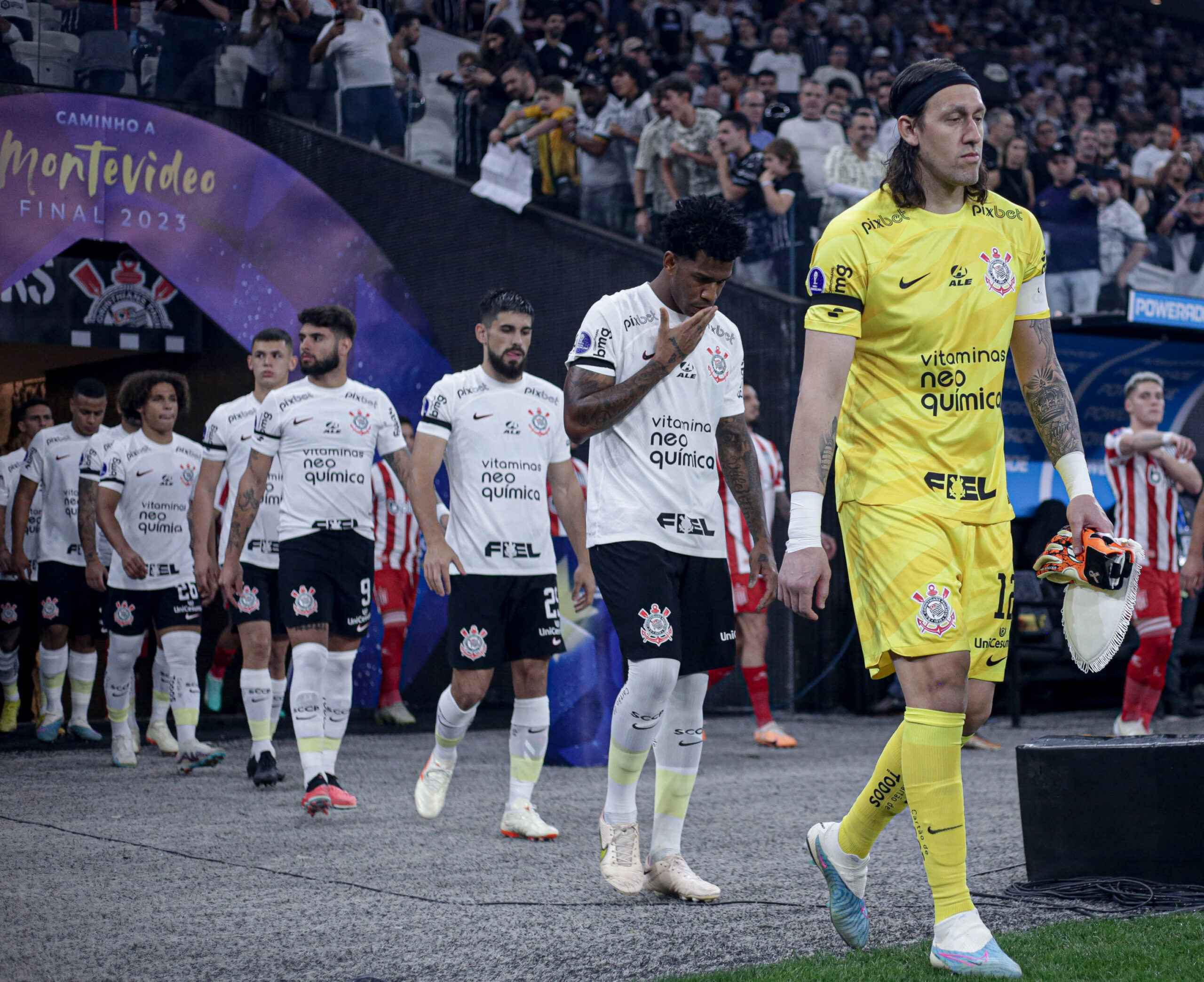 Edição especial de camisa do Corinthians feita para Cássio começa a ser  vendida na segunda; confira