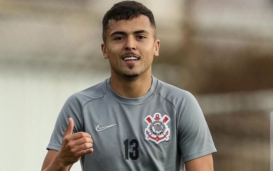 Corinthians estende contrato de Wesley