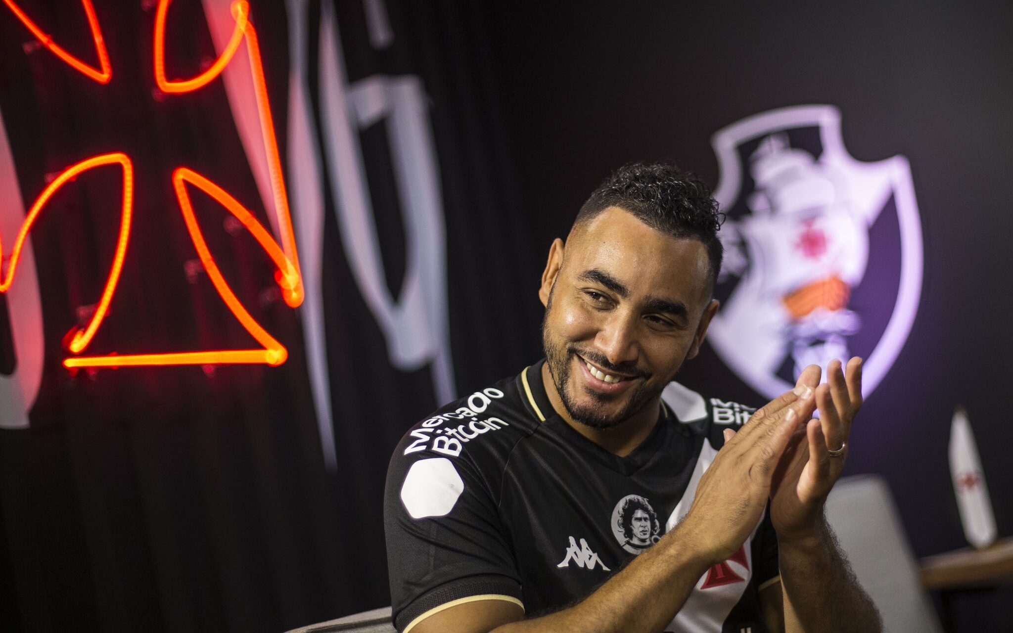 Entenda O Que Falta Para Dimitri Payet Estrear Com A Camisa Do Vasco IstoÉ Independente 3855