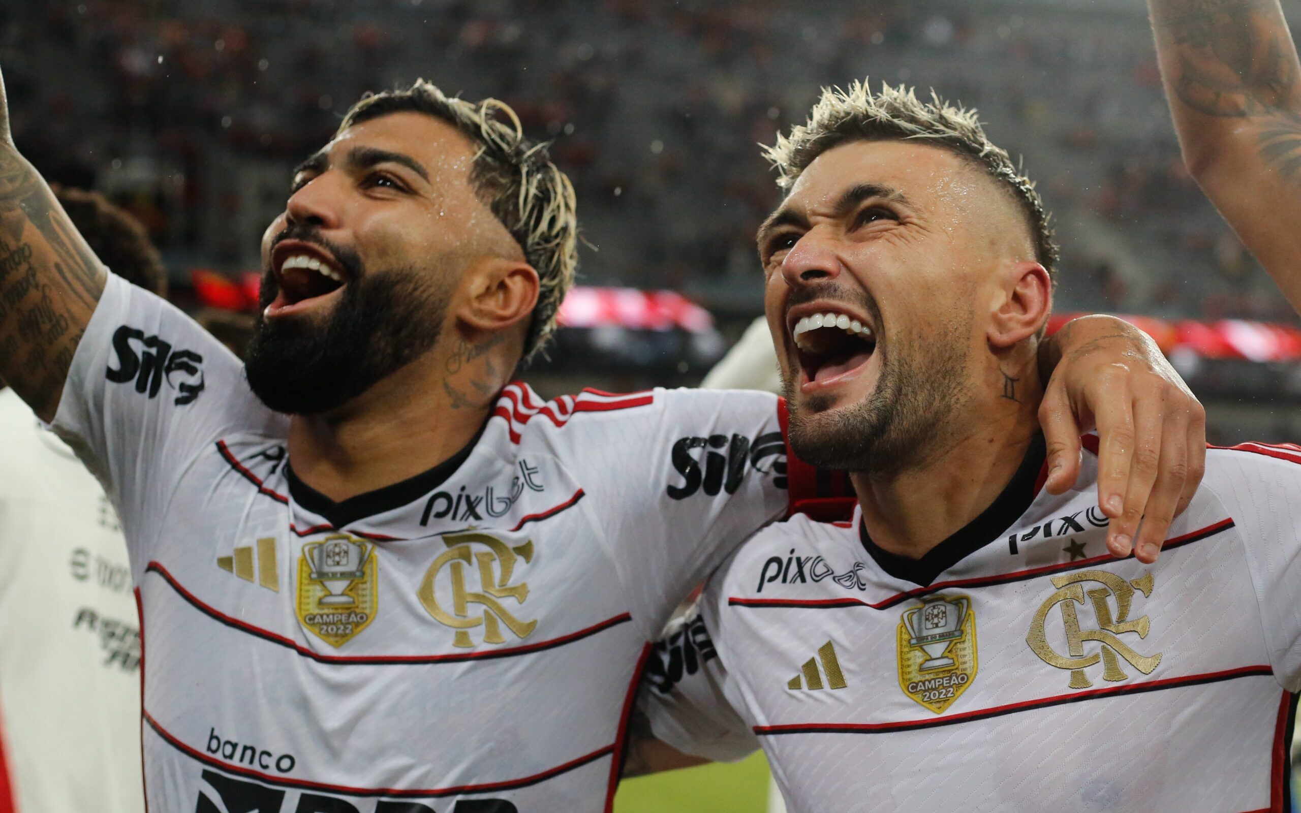 GABIGOL E ARRASCAETA SE ENVOLVERAM EM POLÊMICA NO MEIO DA SEMANA