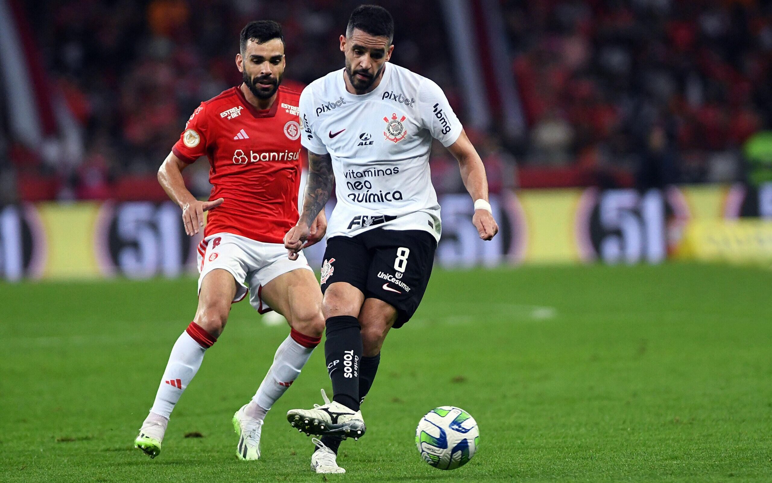 SAO PAULO - SP - 21/11/2016 - BRASILEIRO A 2016/CORINTHIANS X INTERNACIONAL  - Marlone do Corinthians comemora seu gol durante partida contra o  Internacional pelo Campeonato Brasileiro A 2016 na Arena Corinthians.