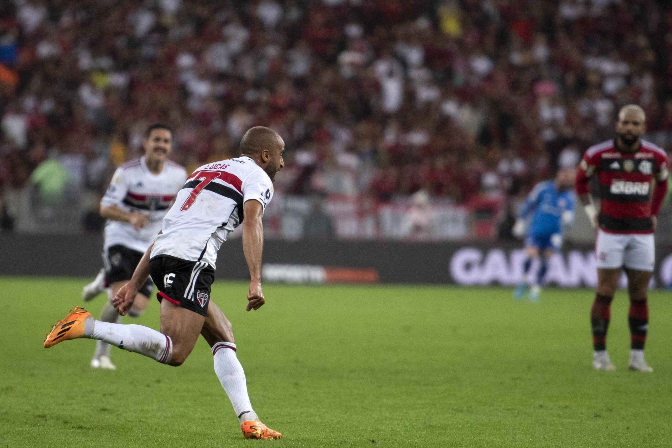 São Paulo 1 x 0 Flamengo  Campeonato Brasileiro: melhores momentos