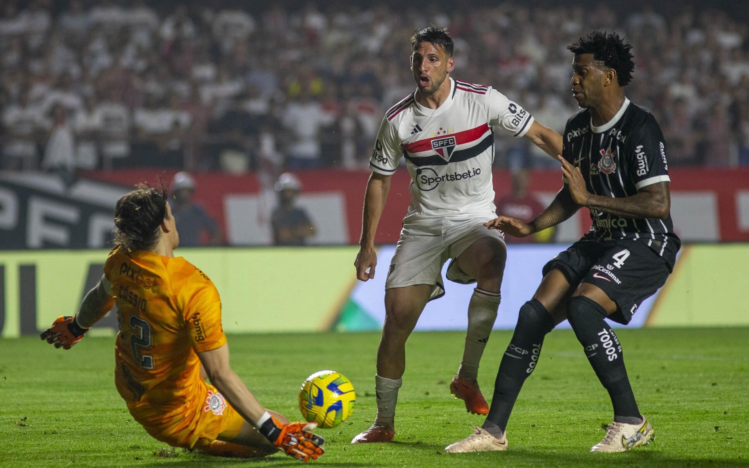 São Paulo registra maior público em oito anos e renda recorde em 2023  contra o Corinthians, são paulo