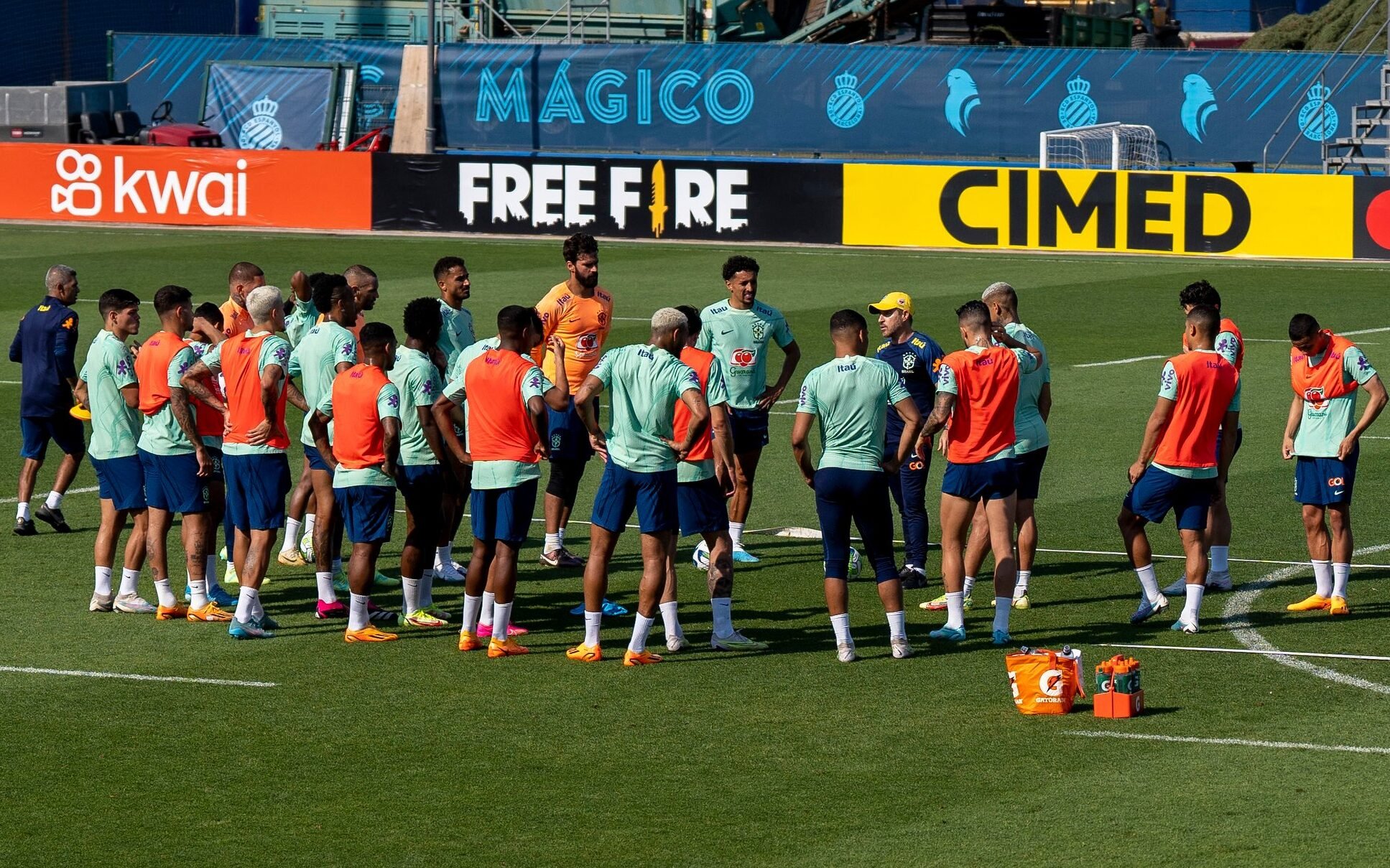 Brasil define time para jogo das eliminatórias da Copa do Mundo, basquete