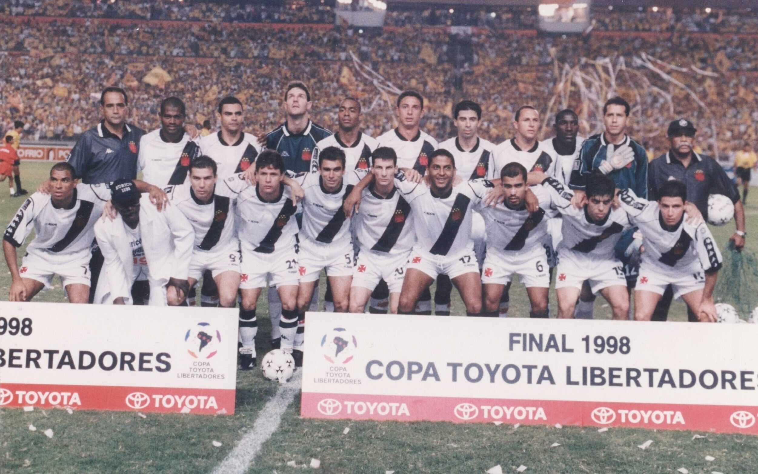 Vasco leva gols em todos os jogos e sofre com jogadas de bola parada -  12/05/2021 - UOL Esporte