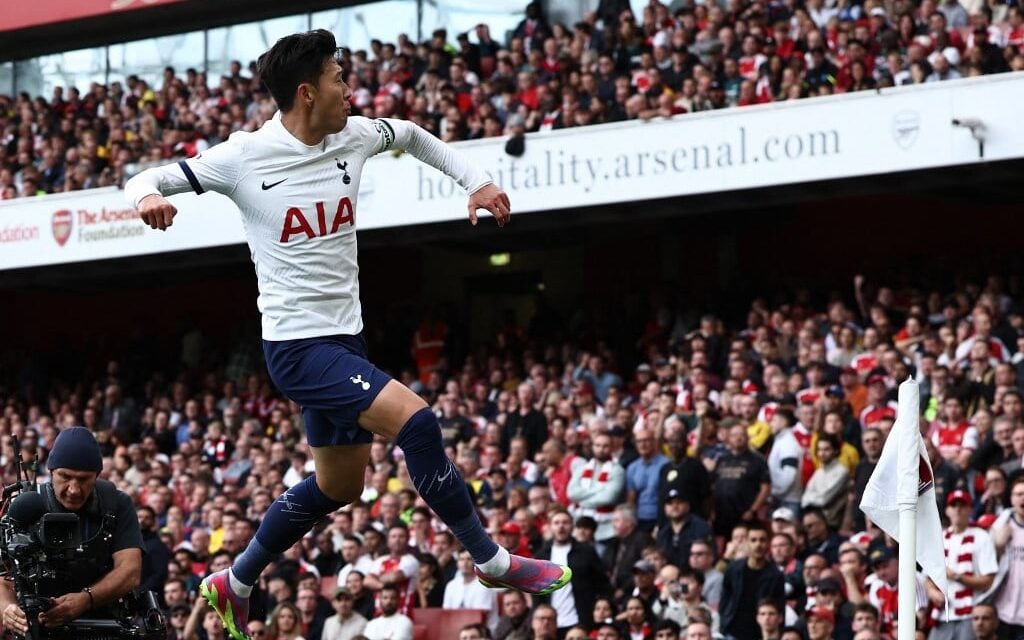 Tottenham conta com empate do Arsenal para assumir liderança do Inglês;  United ganha de virada - Esportes - R7 Futebol