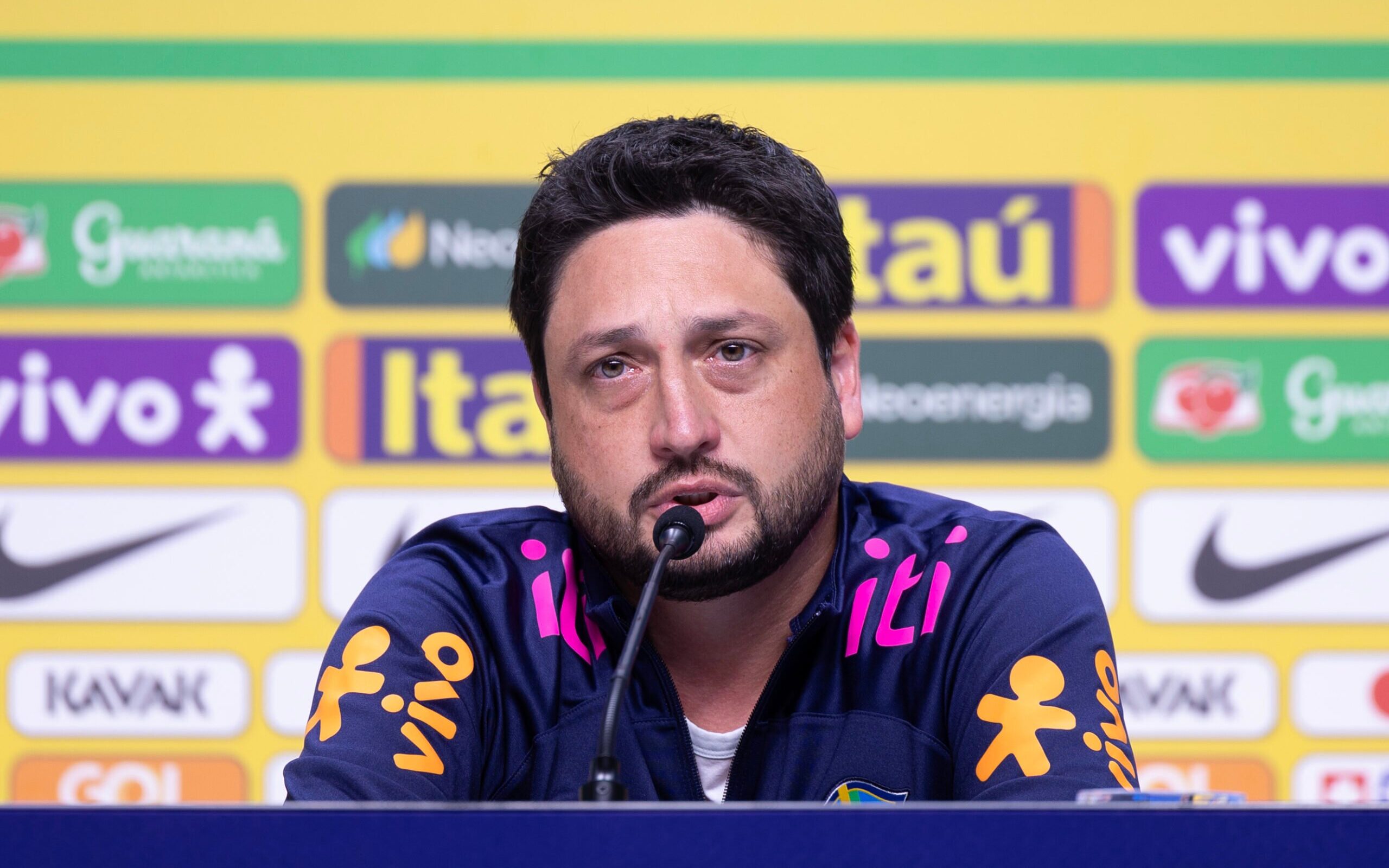 Arthur Elias é o novo técnico da Seleção Brasileira Feminina