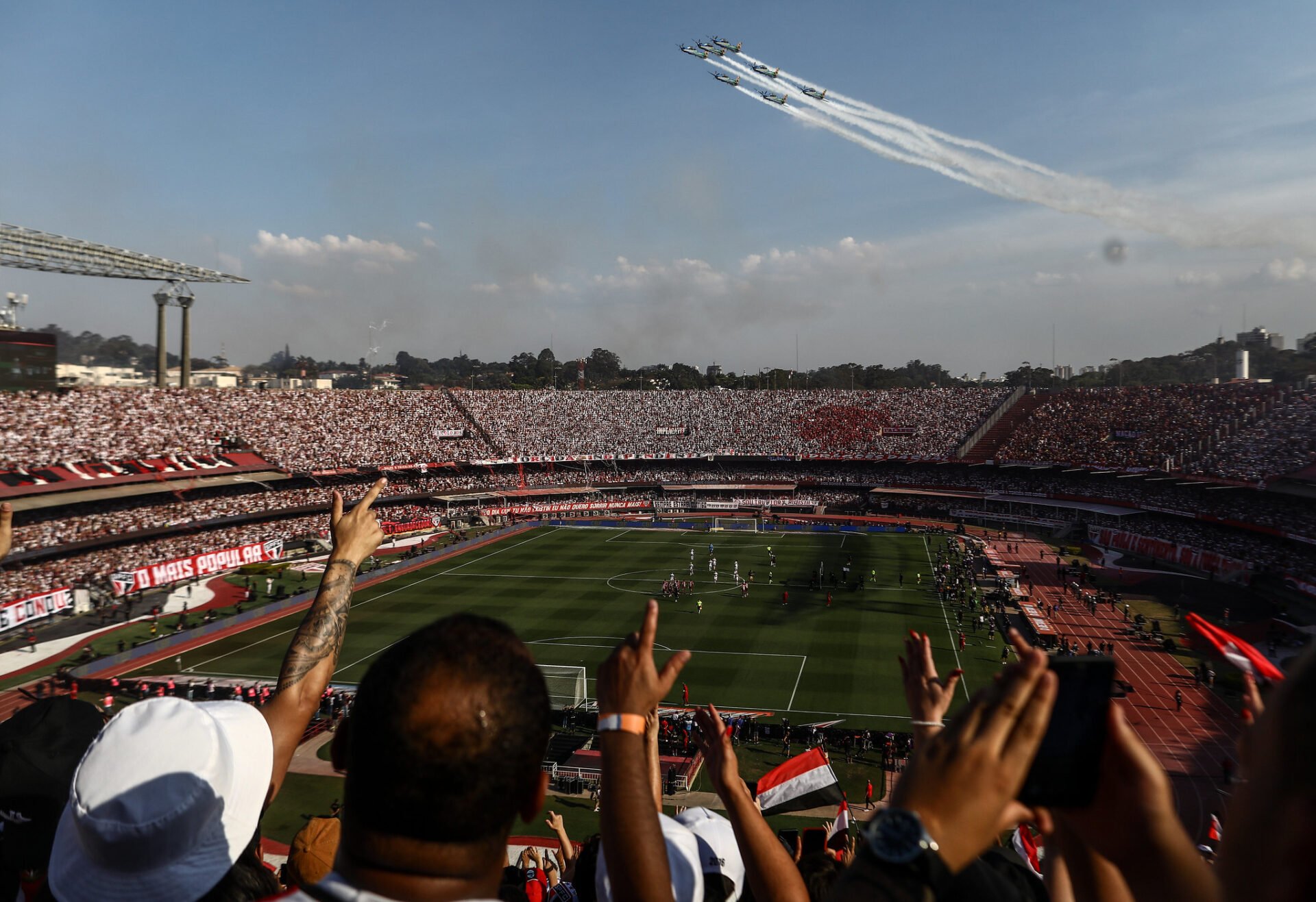 Ranking de público do futebol brasileiro: veja clubes com maiores médias em  2023 - Lance!