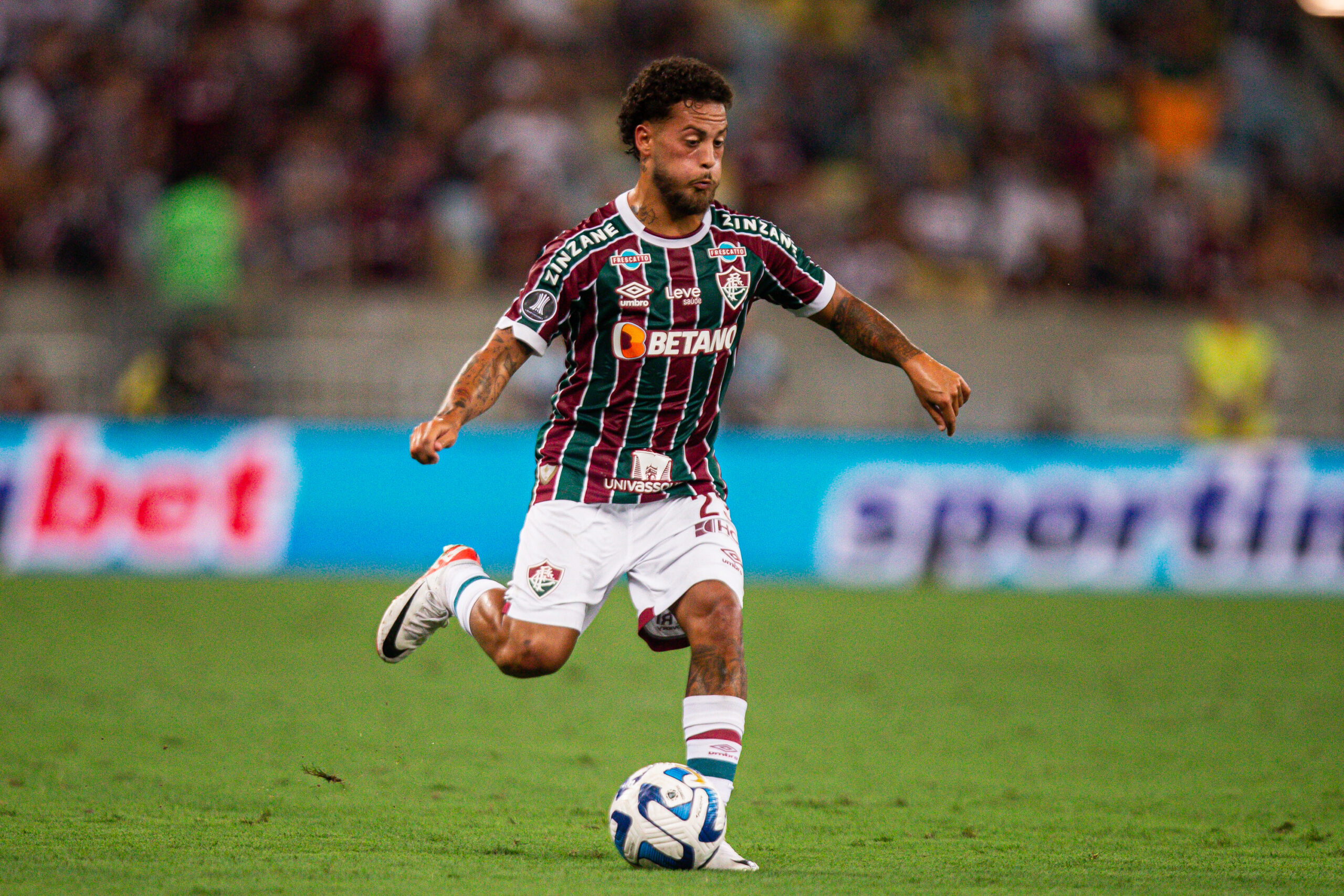 Em grande jogo, Fluminense busca empate com o Inter mesmo com um a menos 