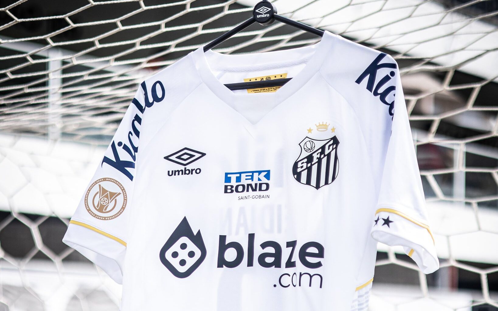 Blaze é a nova patrocinadora máster do Santos FC - Santos Futebol Clube