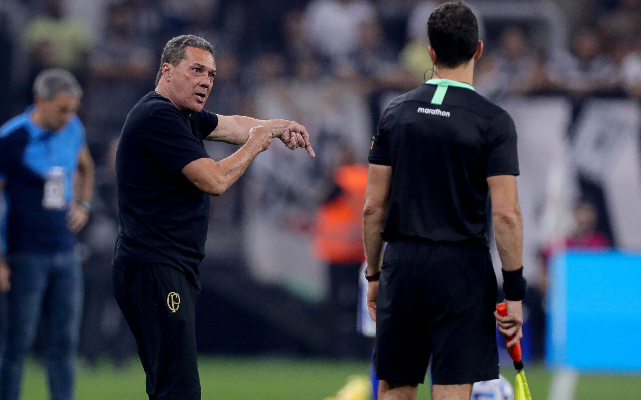 Empate com o Fortaleza marca jogo com menos substituições de Luxemburgo no  comando do Corinthians