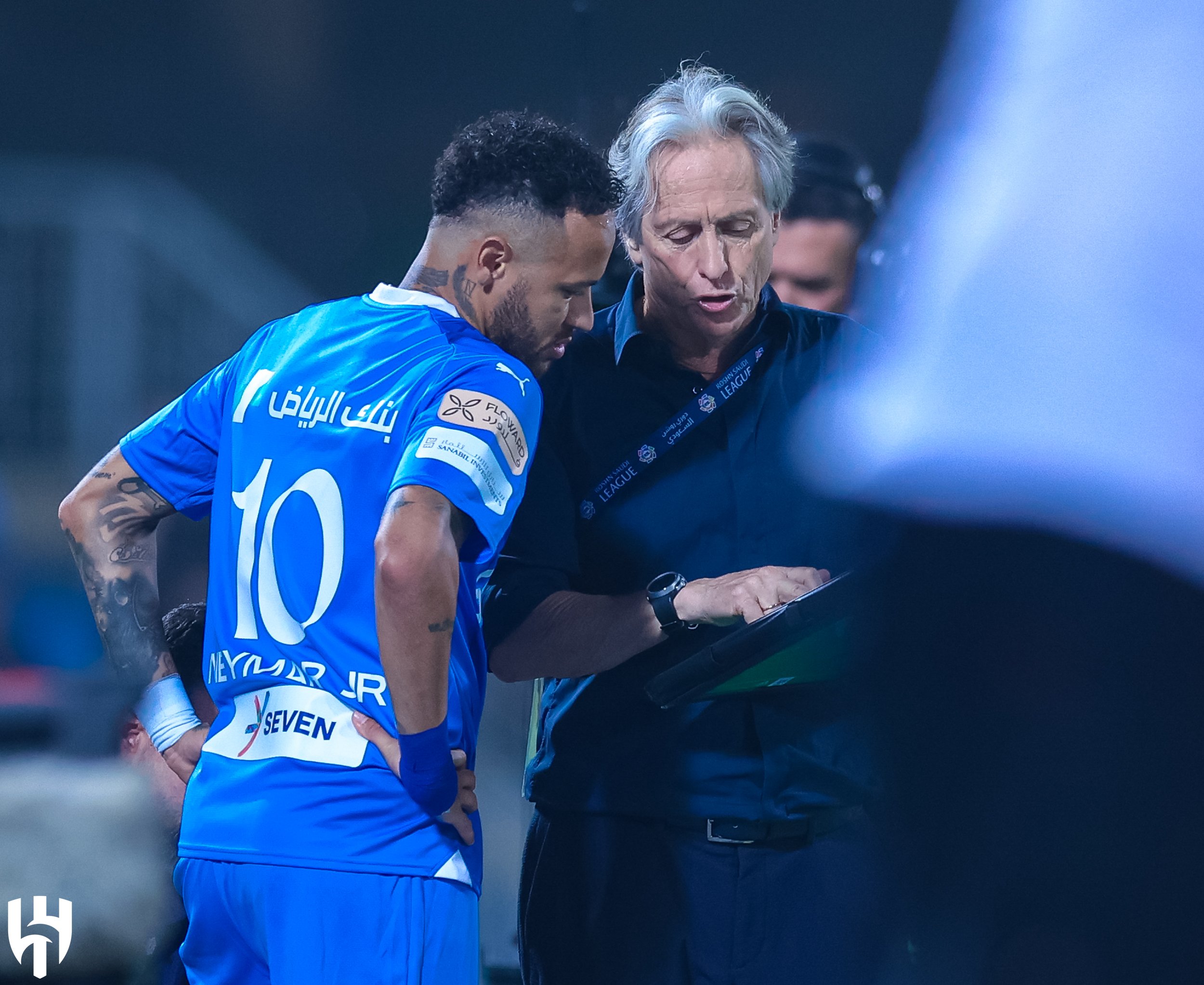 Neymar não é relacionado pelo Al-Hilal e tem estreia pelo clube