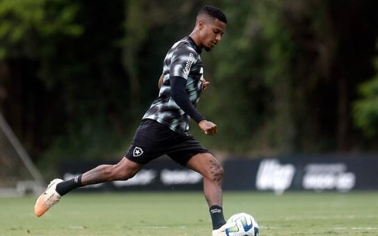 Saiba como o interesse da seleção italiana por Carlos Augusto pode ajudar o  Corinthians - Lance!