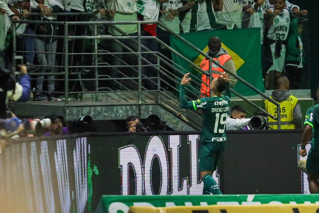 VÍDEO  Breno Lopes abre o placar para o Palmeiras contra o Fluminense