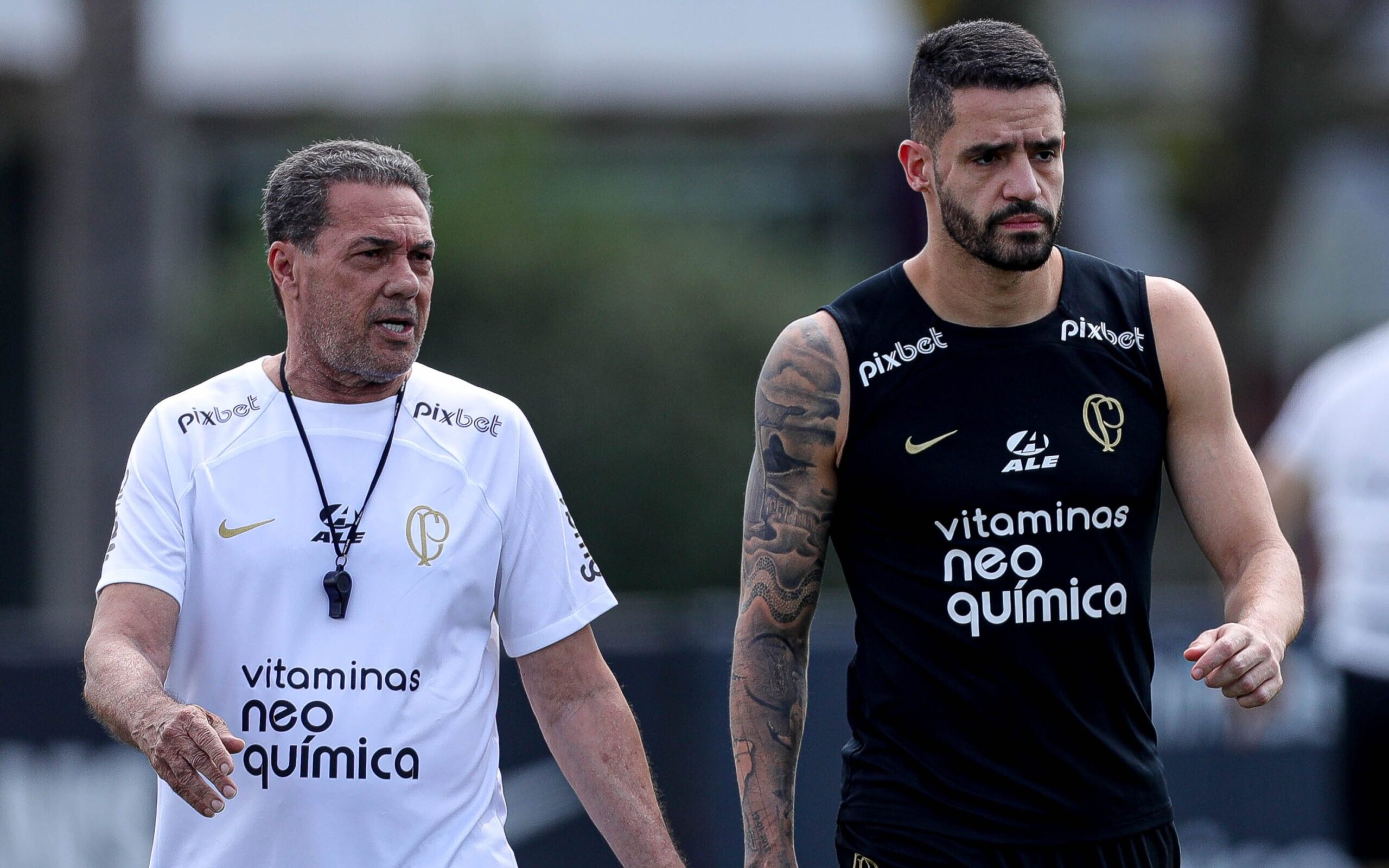 Ferroviária e Corinthians empatam na ida da final do Brasileirão