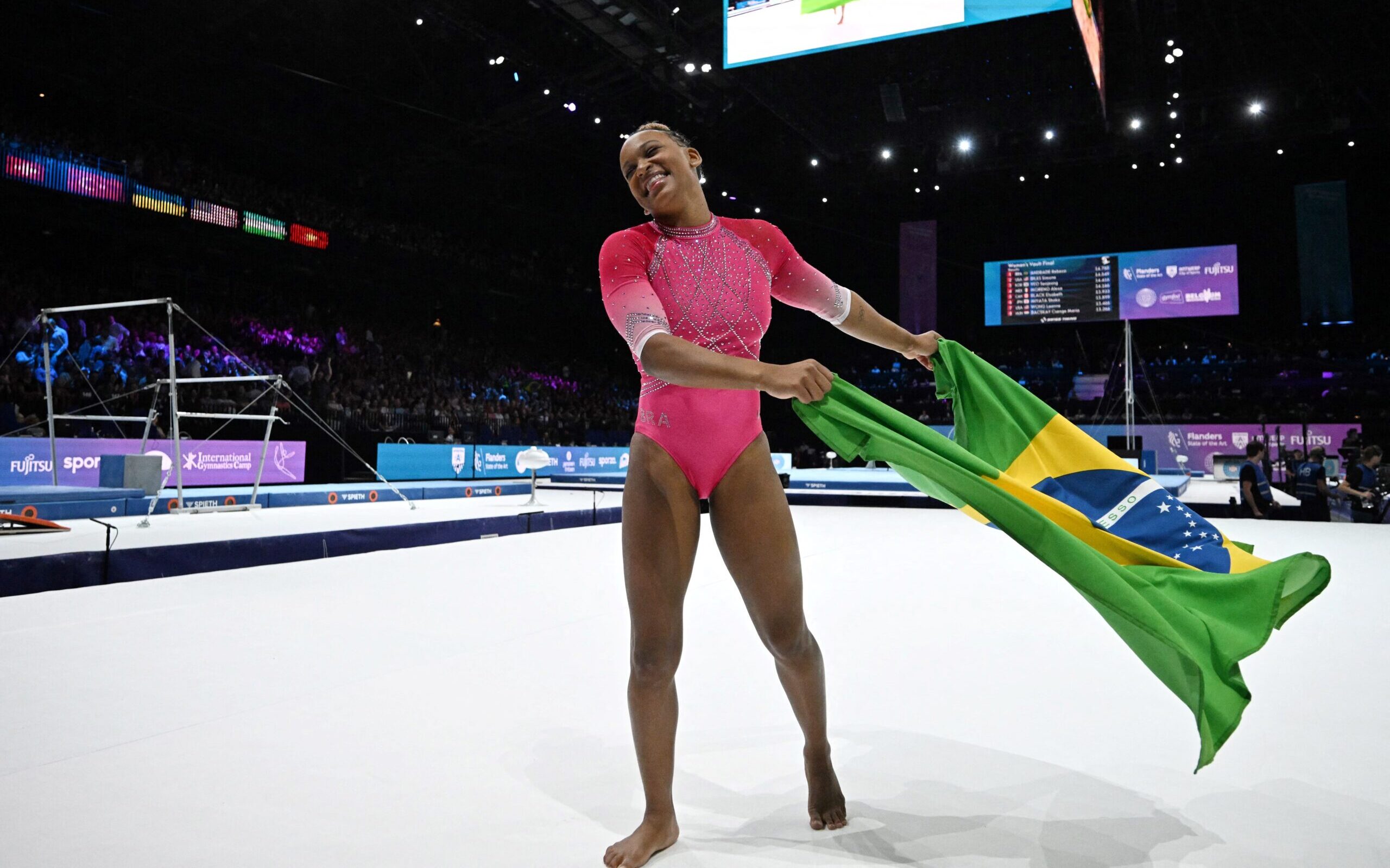 Vôlei: Brasil vence Itália no tie-break e garante vaga em Paris-2024