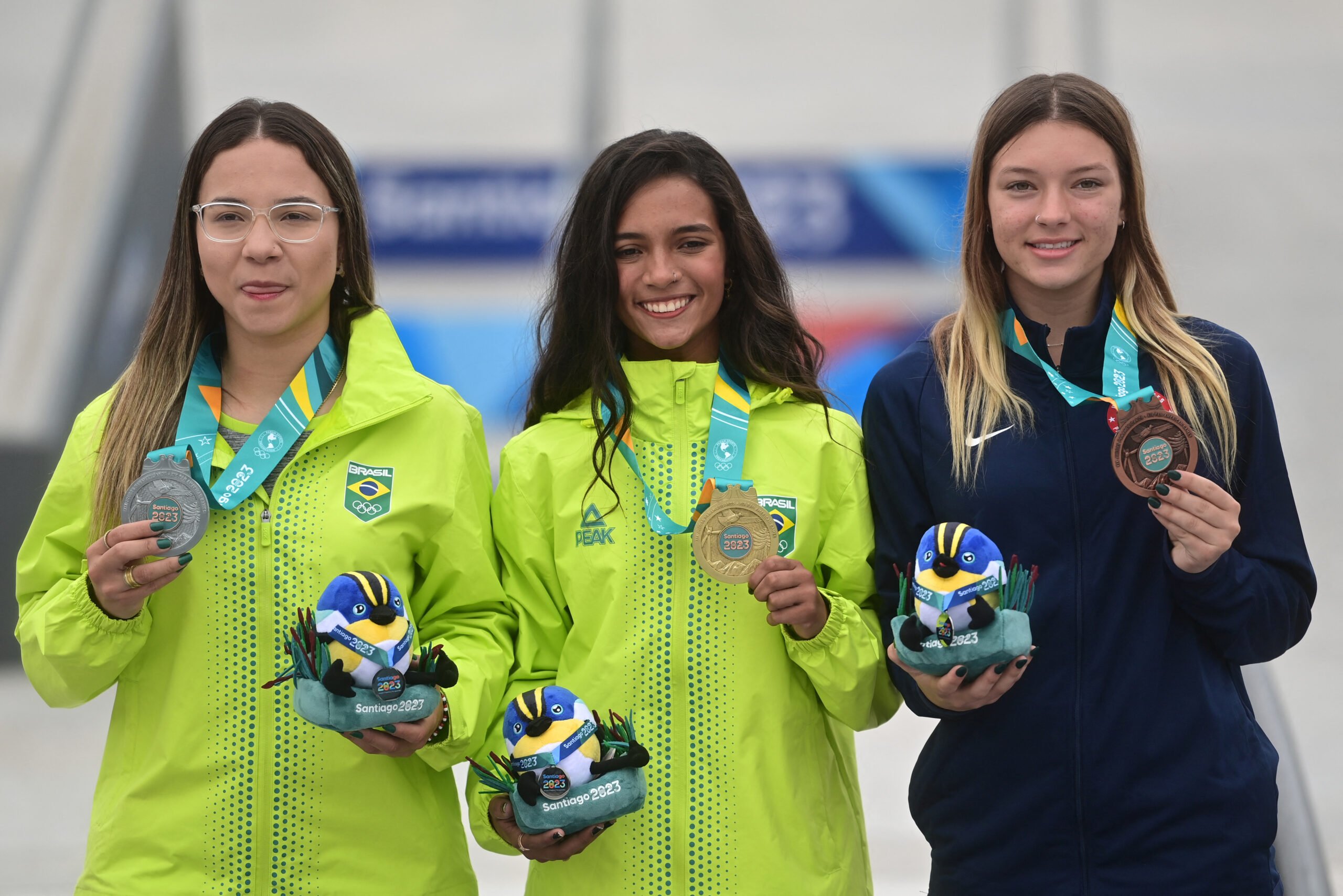 Rayssa Leal conquista primeiro ouro do Brasil no Pan 2023; Pâmela Rosa é  prata e Lucas Rabelo vence no masculino