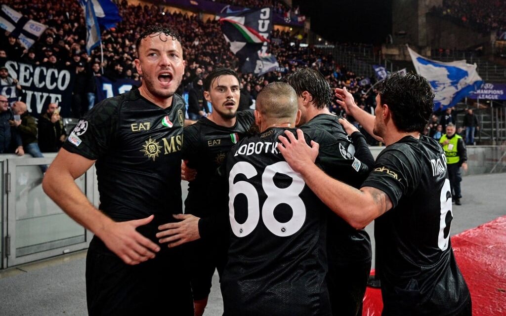 Martinelli celebra com gol em seu primeiro jogo na Champions League, Esporte